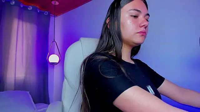 Snapshot of mia_nevaeh chatting on 02-06-26, 09:07 mia nevaeh online show from 02-06-26, 09:07