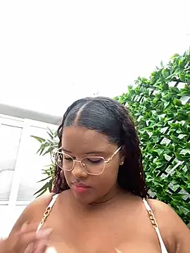 Snapshot of antonella_19x chatting on 12-04-24, 07:23 antonella 19x online show from 12-04-24, 07:23