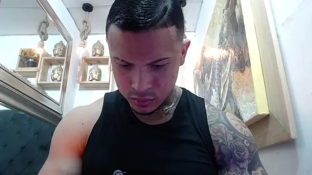 Snapshot of david_rousse_ chatting on 12-17-24, 04:01 david rousse online show from 12-17-24, 04:01