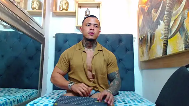 Snapshot of david_rousse_ chatting on 01-01-25, 03:56 david rousse online show from 01-01-25, 03:56