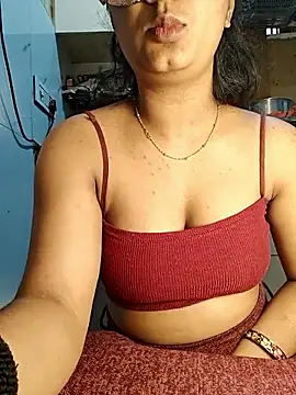 Manpreet kaur21 online show from 02-02-26, 06:56