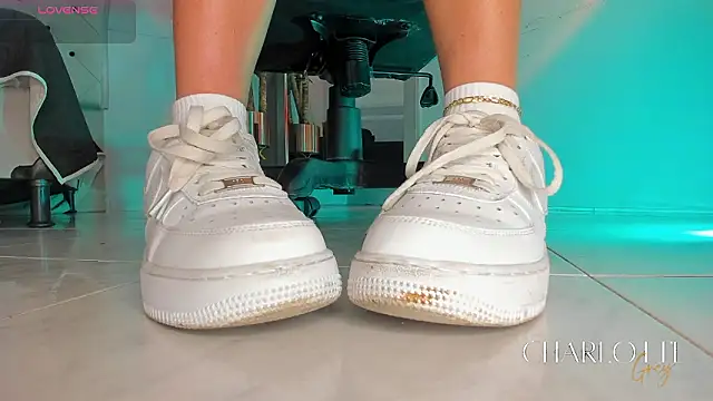 charlotte  grey online show from 02-05-26, 07:18