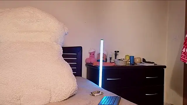 Snapshot of Niter chatting on 01-09-26, 04:04 Niter online show from 01-09-26, 04:04