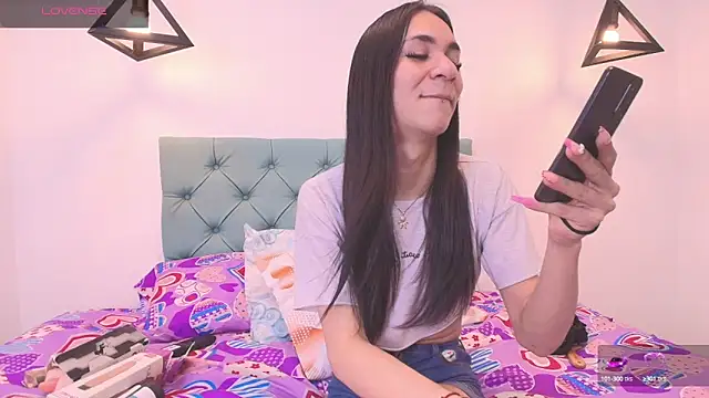 Mia thompson 19 online show from 02-25-25, 08:09