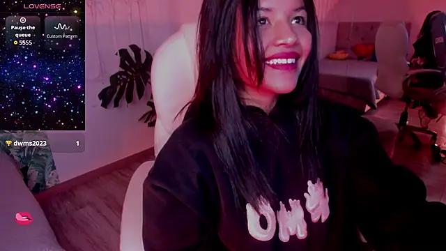 petite molly  online show from 11-28-25, 12:19