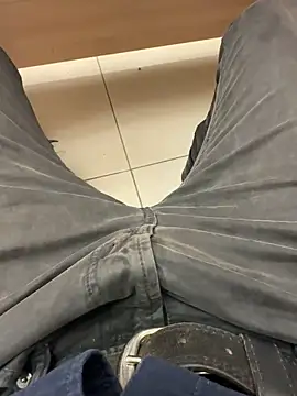 Snapshot of hotisraeli chatting on 01-06-25, 03:51 hotisraeli online show from 01-06-25, 03:51