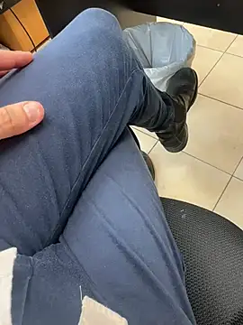 Snapshot of hotisraeli chatting on 03-06-25, 07:57 hotisraeli online show from 03-06-25, 07:57