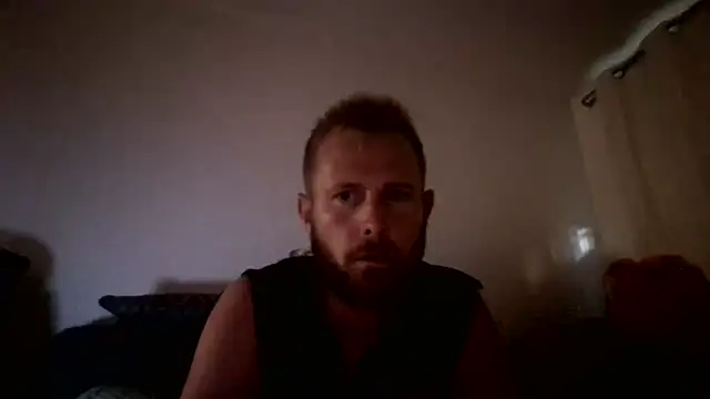 Snapshot of W1LBURN chatting on 06-06-26, 10:53 W1LBURN online show from 06-06-26, 10:53