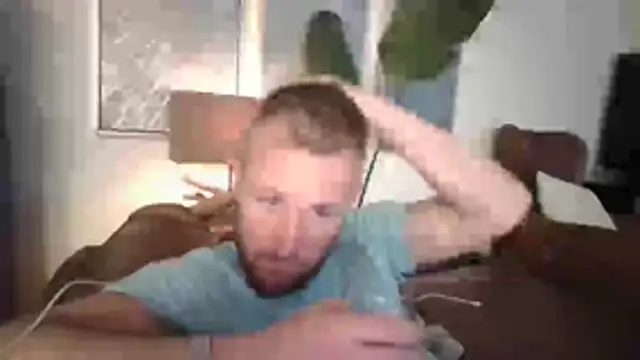 Snapshot of W1LBURN chatting on 06-10-26, 11:24 W1LBURN online show from 06-10-26, 11:24