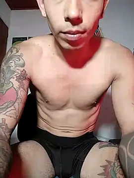 Snapshot of chero_95 chatting on 10-29-25, 09:05 chero 95 online show from 10-29-25, 09:05