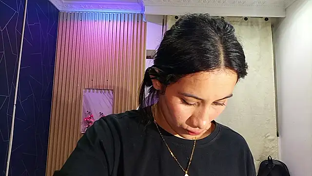 Snapshot of Cataleyalove_ADY chatting on 10-23-25, 01:16 Cataleyalove ADY online show from 10-23-25, 01:16