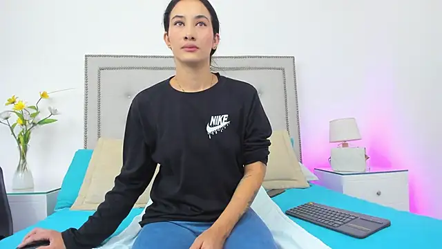 Cataleyalove ADY online show from 04-10-26, 08:13