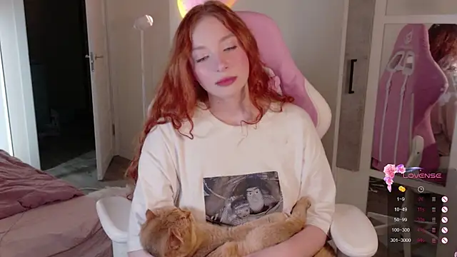 cinnabon girls online show from 11-25-25, 11:38