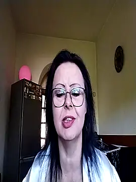 Snapshot of Judithmilf chatting on 09-21-25, 08:49 Judithmilf online show from 09-21-25, 08:49