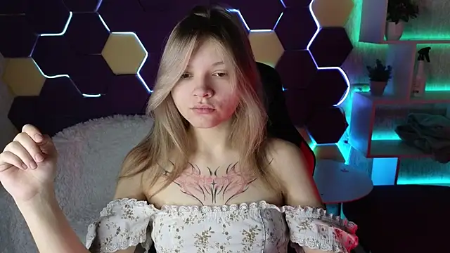 LitaBrom online show from 12-30-24, 01:15