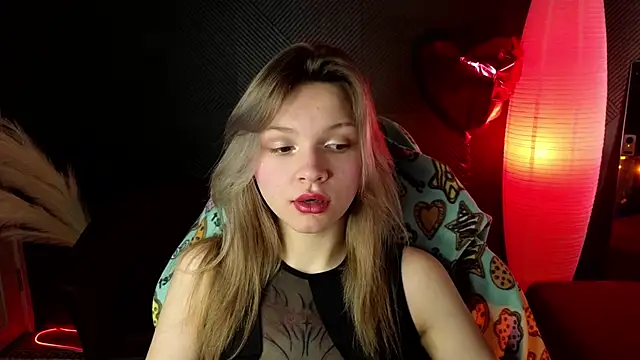 LitaBrom online show from 03-19-25, 04:14