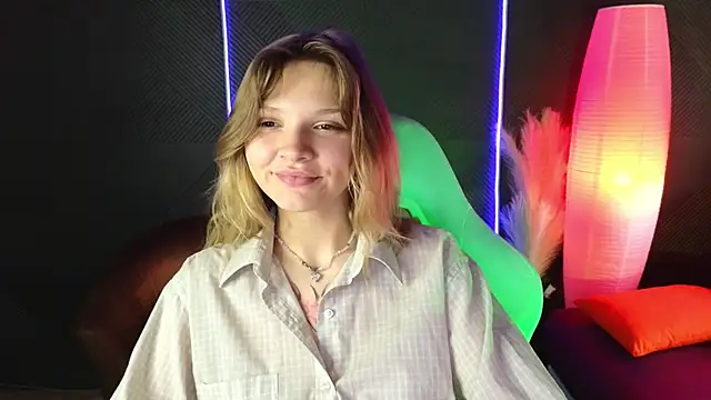 LitaBrom online show from 09-21-25, 01:51