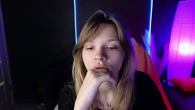 LitaBrom online show from 10-05-25, 01:37