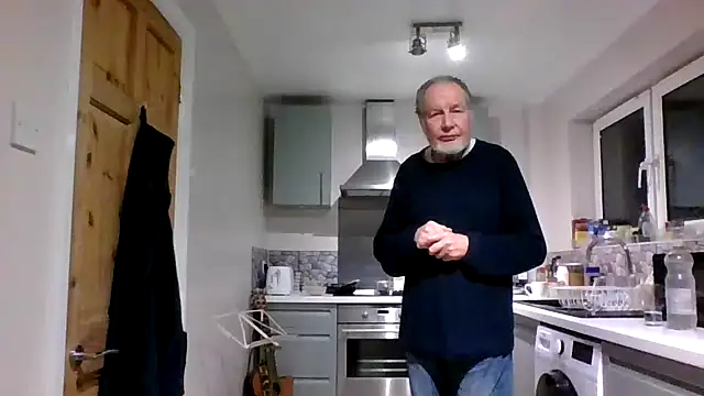 Snapshot of jimmybenido chatting on 01-07-25, 05:09 jimmybenido online show from 01-07-25, 05:09