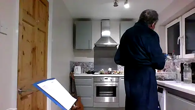 Snapshot of jimmybenido chatting on 01-18-25, 05:15 jimmybenido online show from 01-18-25, 05:15