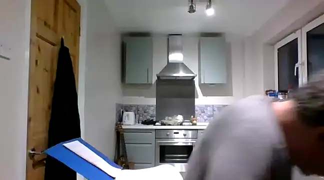 Snapshot of jimmybenido chatting on 01-22-25, 05:17 jimmybenido online show from 01-22-25, 05:17