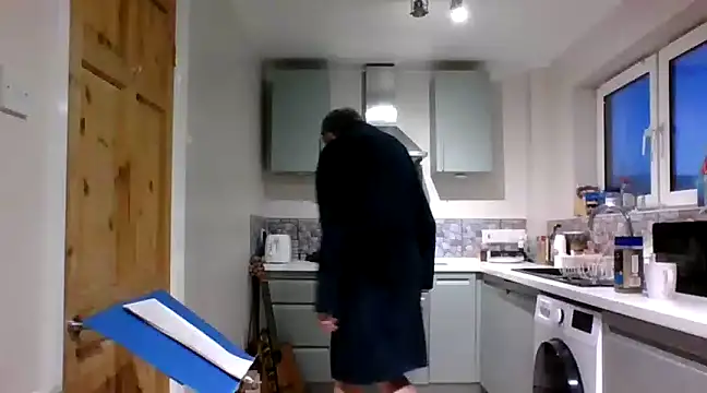 Snapshot of jimmybenido chatting on 01-24-25, 05:21 jimmybenido online show from 01-24-25, 05:21