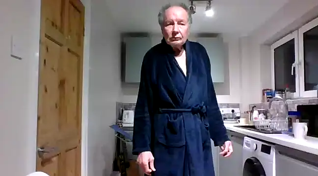 Snapshot of jimmybenido chatting on 01-26-25, 05:34 jimmybenido online show from 01-26-25, 05:34