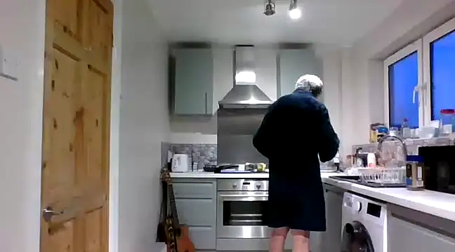 Snapshot of jimmybenido chatting on 02-02-25, 05:15 jimmybenido online show from 02-02-25, 05:15