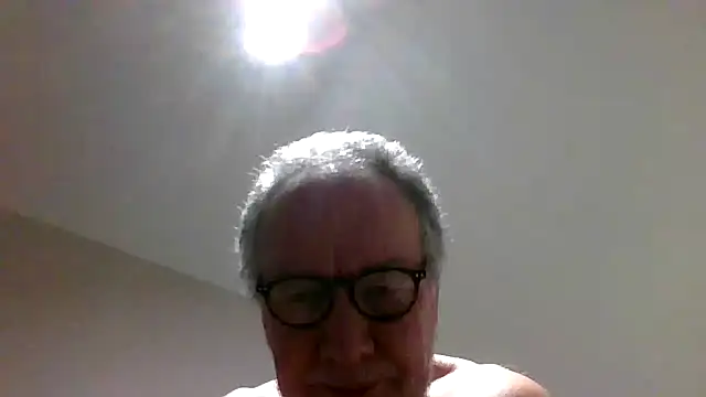 Snapshot of jimmybenido chatting on 02-04-25, 05:01 jimmybenido online show from 02-04-25, 05:01