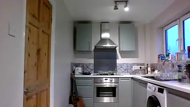 Snapshot of jimmybenido chatting on 02-23-25, 05:07 jimmybenido online show from 02-23-25, 05:07