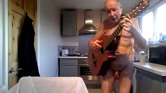 Snapshot of jimmybenido chatting on 02-28-25, 05:15 jimmybenido online show from 02-28-25, 05:15