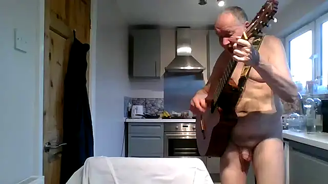 Snapshot of jimmybenido chatting on 03-01-25, 05:16 jimmybenido online show from 03-01-25, 05:16