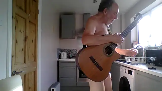 Snapshot of jimmybenido chatting on 09-12-25, 04:07 jimmybenido online show from 09-12-25, 04:07