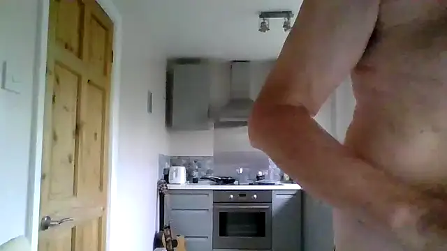 Snapshot of jimmybenido chatting on 09-19-25, 04:07 jimmybenido online show from 09-19-25, 04:07