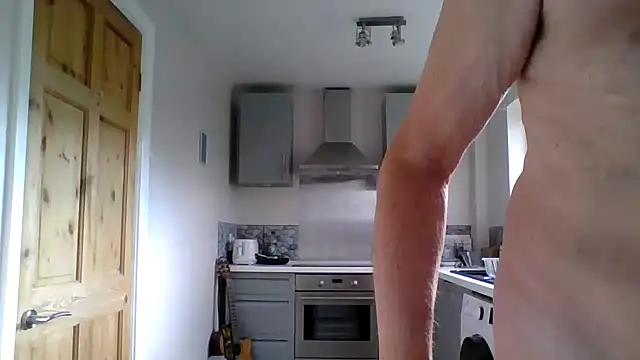 Snapshot of jimmybenido chatting on 09-24-25, 04:10 jimmybenido online show from 09-24-25, 04:10