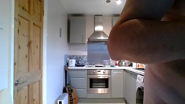 Snapshot of jimmybenido chatting on 10-14-25, 04:41 jimmybenido online show from 10-14-25, 04:41