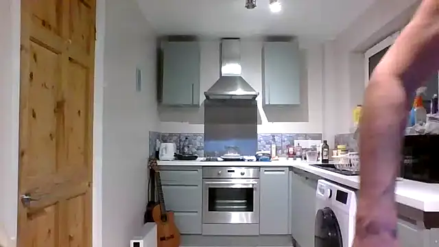 Snapshot of jimmybenido chatting on 11-05-25, 05:35 jimmybenido online show from 11-05-25, 05:35