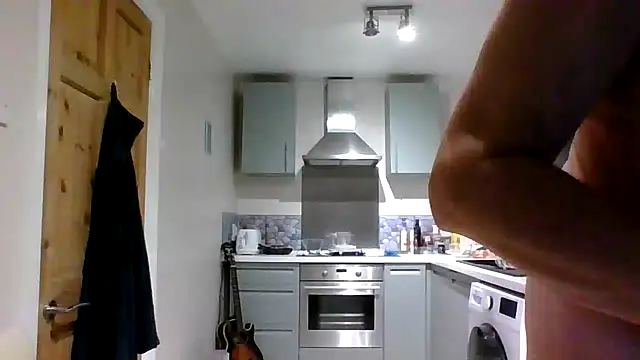 Snapshot of jimmybenido chatting on 11-24-25, 05:34 jimmybenido online show from 11-24-25, 05:34