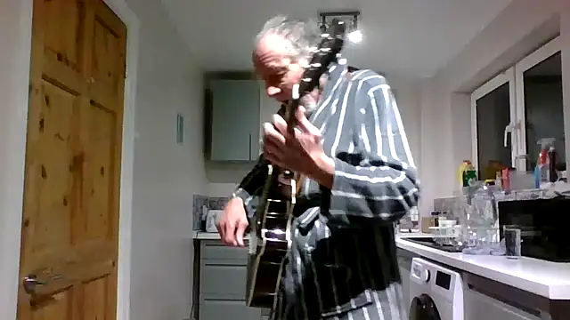 Snapshot of jimmybenido chatting on 01-07-26, 05:37 jimmybenido online show from 01-07-26, 05:37