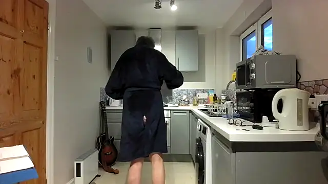 Snapshot of jimmybenido chatting on 02-09-26, 05:28 jimmybenido online show from 02-09-26, 05:28