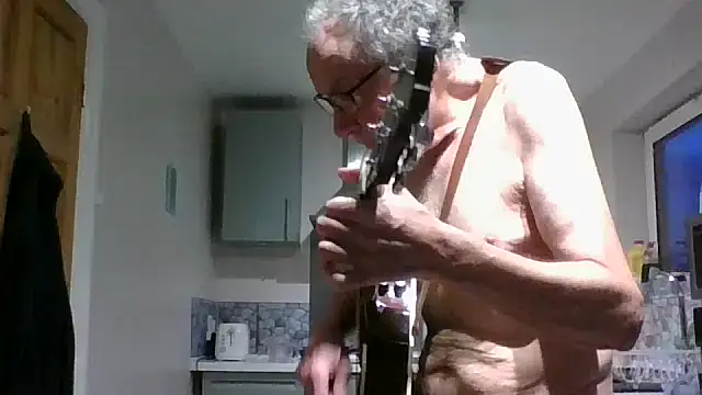 Snapshot of jimmybenido chatting on 02-17-26, 05:52 jimmybenido online show from 02-17-26, 05:52