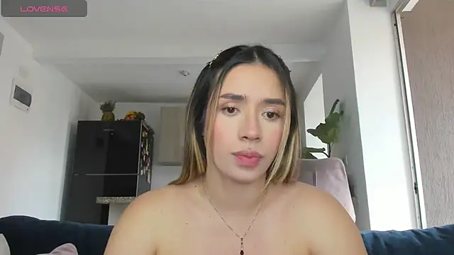 honeyann08 online show from 02-18-25, 06:15