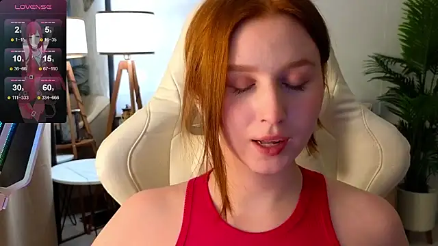 Snapshot of Meow_babe chatting on 02-15-25, 10:00 Meow babe online show from 02-15-25, 10:00