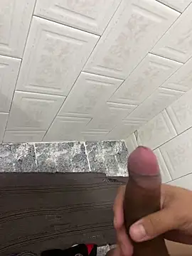 Snapshot of asrrael_22 chatting on 12-17-25, 10:49 asrrael 22 online show from 12-17-25, 10:49