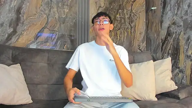 Daviid laidd online show from 10-23-25, 08:07