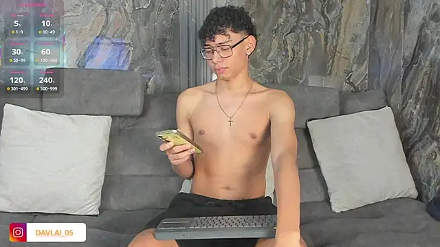 Daviid laidd online show from 11-20-25, 09:14