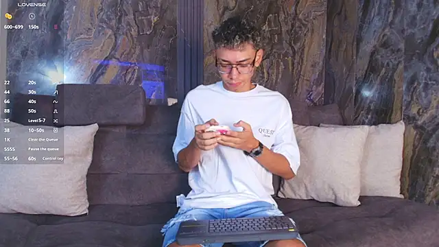 Daviid laidd online show from 02-01-26, 07:34