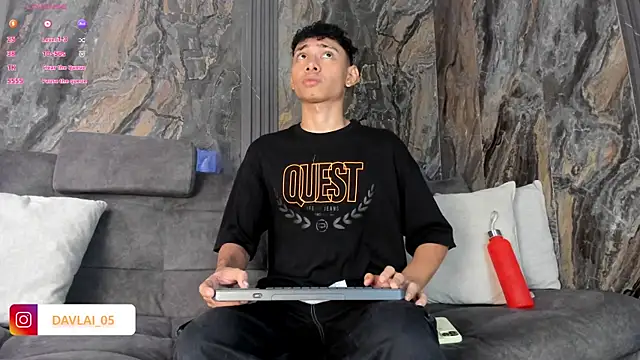 Daviid laidd online show from 04-07-26, 07:25