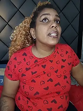 ELLA KELLY online show from 05-18-26, 12:00