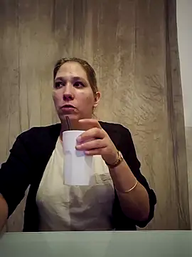 Chatonne69 online show from 11-05-25, 04:34